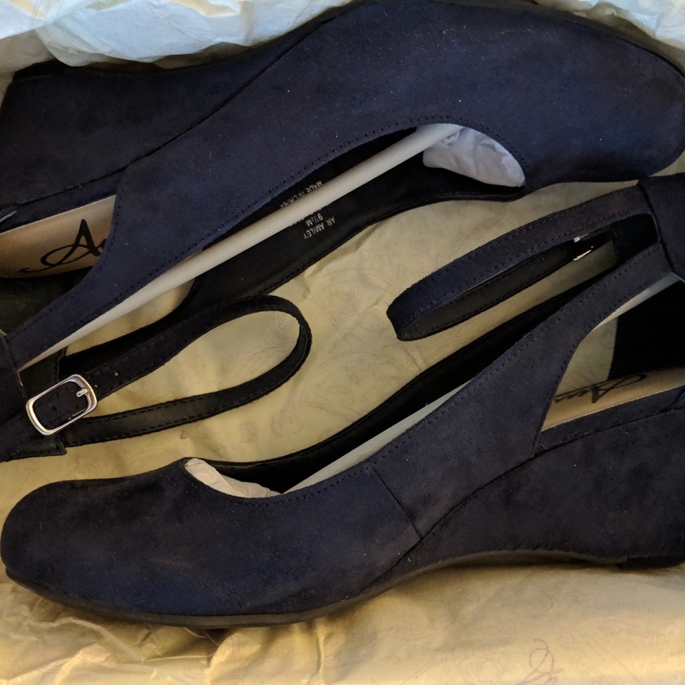 American Rag navy shoes - Picture 5 of 7